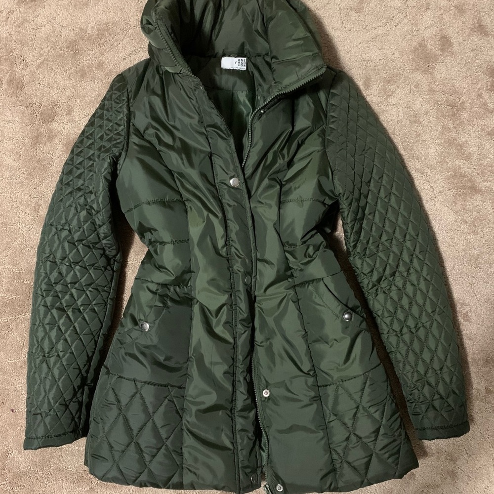 NWOT Vera Moda quilted Style puffer jacket